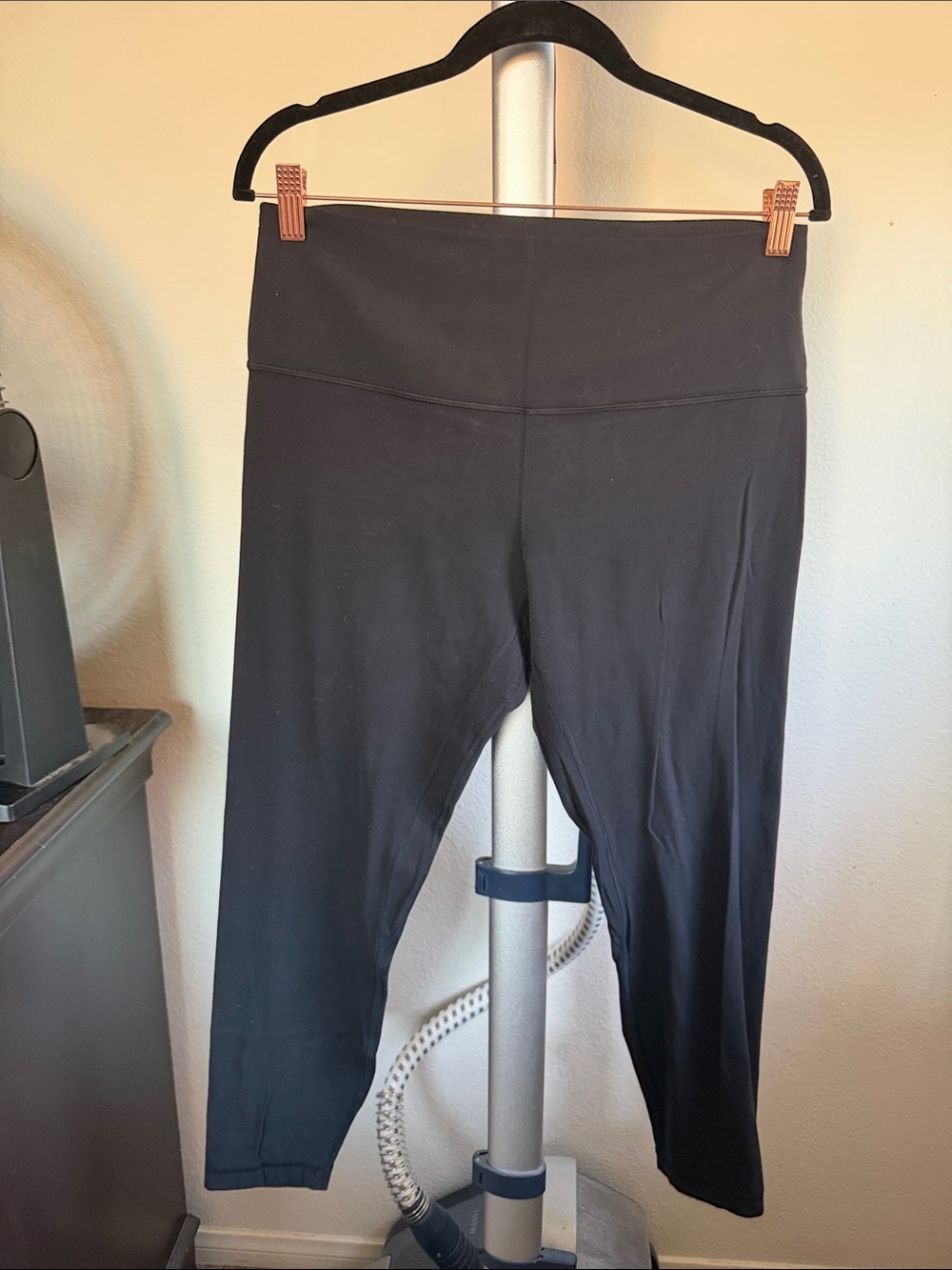 lululemon athletica Black High-Rise Leggings, Align Style 25 inseam - Picture 1 of 4